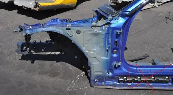 BMW i4 Front quarter panel