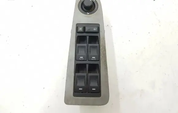 Chrysler 300 - 300C Electric window control switch P04602736AA