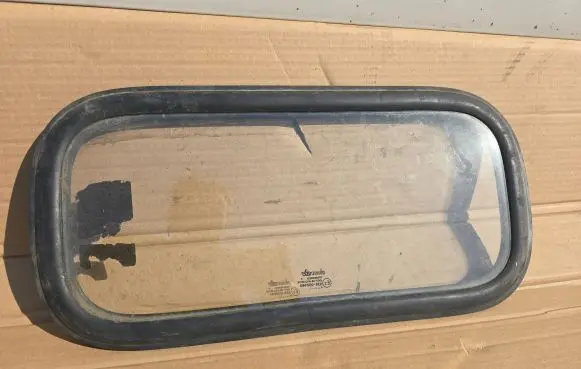 Peugeot Boxer Rear windscreen/windshield window 43R000980 DOT36AS2M126