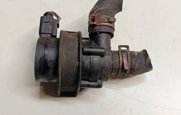 Volkswagen Scirocco Water pump 309500190S8 309500190