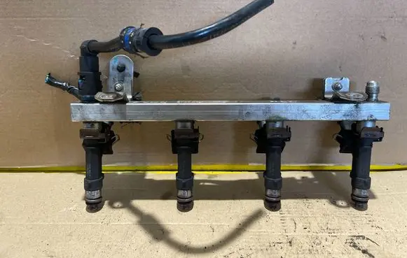 Opel Tigra B Fuel main line pipe 0280151208