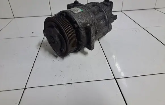 Seat Altea Air conditioning (A/C) compressor (pump) 1K0820803S