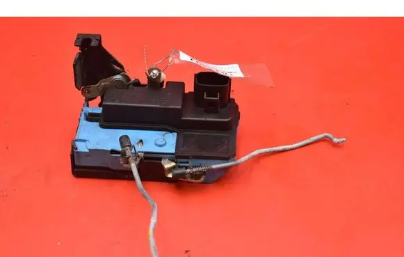 Volvo V70 Front door lock