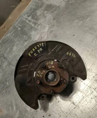 Subaru Forester SH Front wheel hub spindle knuckle F08ES7CF