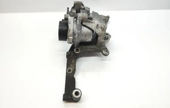 Toyota Proace Generator/alternator bracket 9804333180