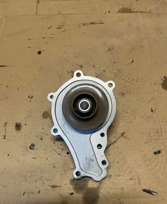 Peugeot 308 Water pump C12921