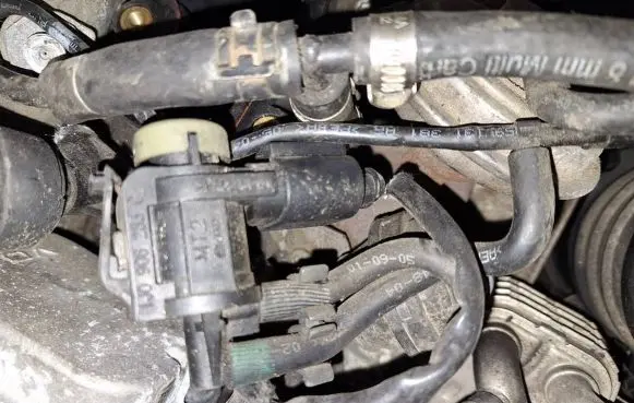 Audi A6 S6 C6 4F Turbo solenoid valve 1j0906283