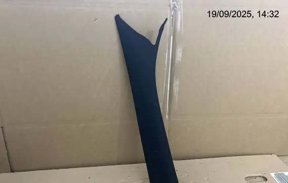 Mercedes-Benz E W213 (A) pillar trim A2136900525 2136900525