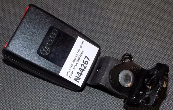 Audi A7 S7 4G Rear seatbelt buckle 4G8857739