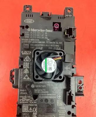 Mercedes-Benz E W213 Wireless charging module A2139007135