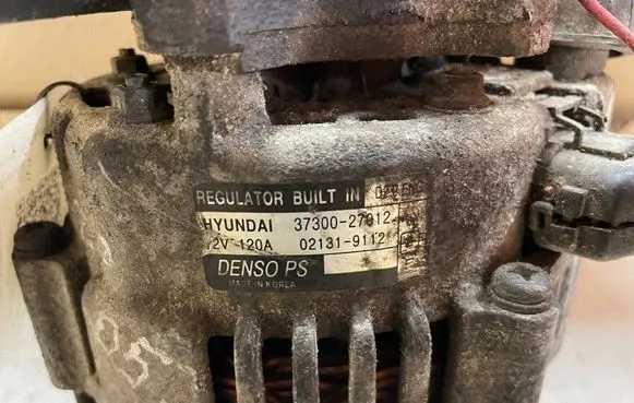 Hyundai Tucson JM Generator/alternator 3730027012 021319112