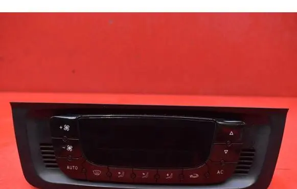 Seat Ibiza IV (6J,6P) Climate control unit 6J0820043