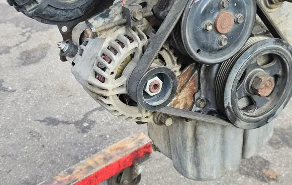 Toyota Yaris Generator/alternator 1022118200