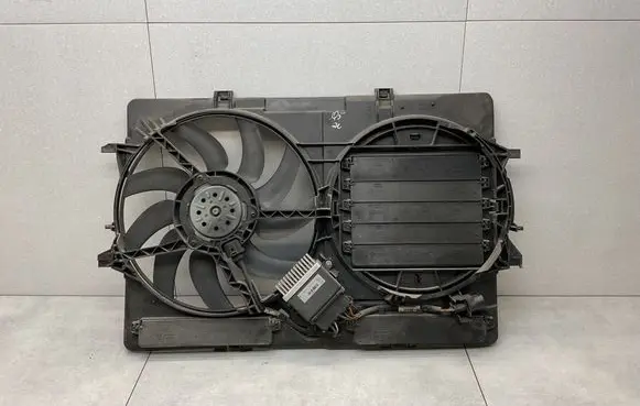 Audi Q5 SQ5 8R Electric radiator cooling fan 8K0121003L