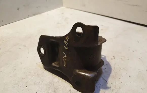 Honda HR-V Engine mount bracket