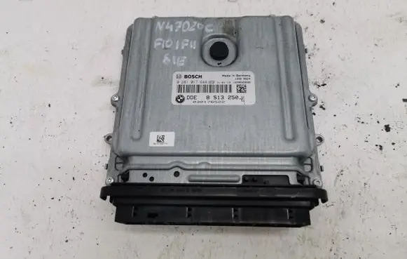 BMW 5 F10 F11 Engine control unit/module ECU 8513250