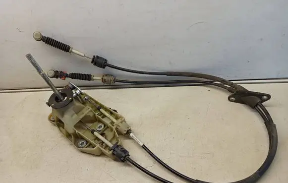 Volvo V70 Gear shifter/selector 30681396