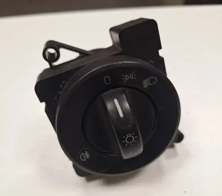 Mercedes-Benz Sprinter W906 Light switch A9065450104 Q02 ZGS002