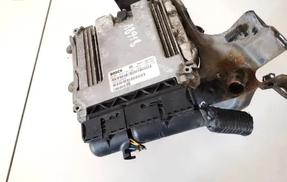 Mitsubishi Outlander Engine control unit/module 1860a906 0281014108