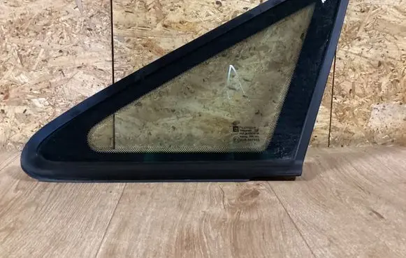 Opel Zafira A Front door vent window glass four-door DOT36AS2M129 43R007022 7096