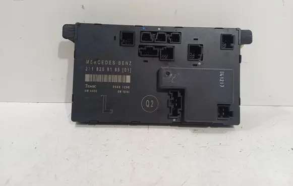 Mercedes-Benz E W211 Door control unit/module 2118208185
