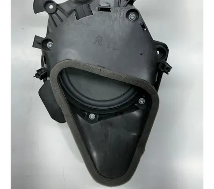BMW i3 Subwoofer speaker 9267416