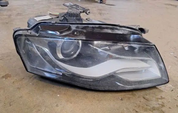 Audi A4 S4 B8 8K Headlight/headlamp 8K0941004C 0301240272