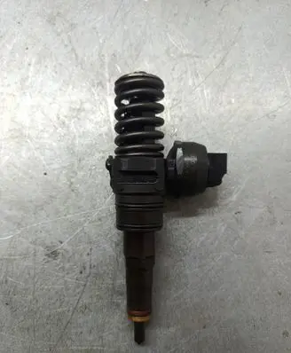 Volkswagen Sharan Fuel injector 038130073BA