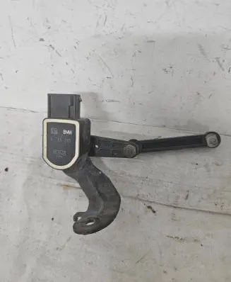 BMW 3 E92 E93 Headlight/headlamp level sensor 6785205