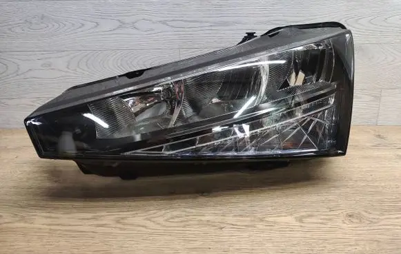 Skoda Scala Headlight/headlamp 657941015