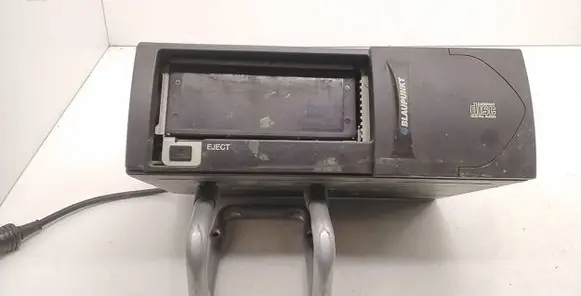 CD/DVD changer