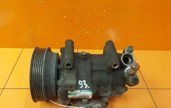 Nissan Juke I F15 Air conditioning (A/C) compressor (pump) 92600AZ74A K9K
