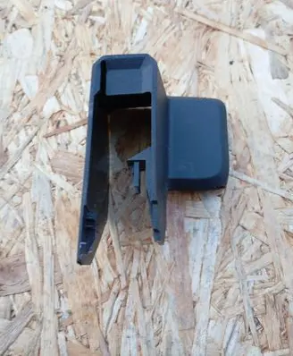 Fiat Freemont Front driver seat rail trim 1469539 1471095