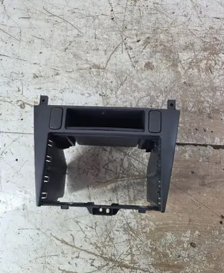 Volvo S40, V40 Radio/GPS head unit trim 73180