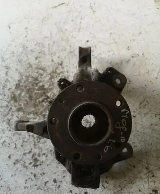 Renault Megane III Front wheel hub