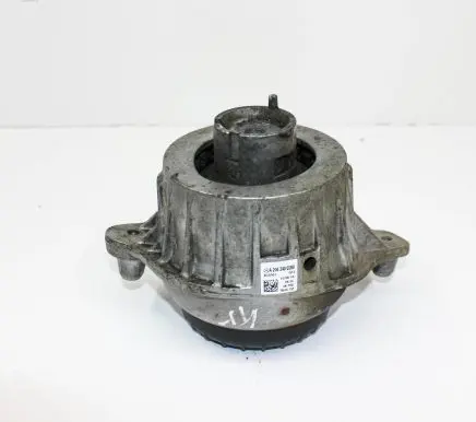 Mercedes-Benz C W205 Engine mount bracket A2052400200