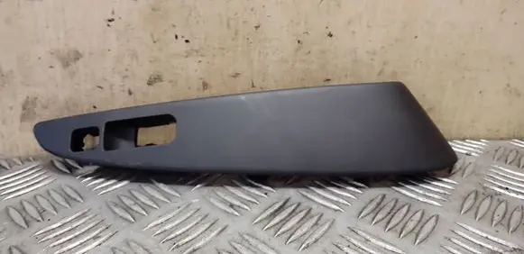 Hyundai ix35 Rear door window switch trim 3835211110