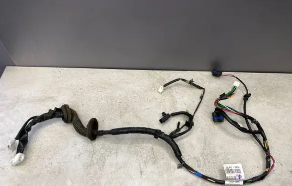 Nissan Pathfinder R51 Front door wiring loom 24124EB802 144904 0205144904