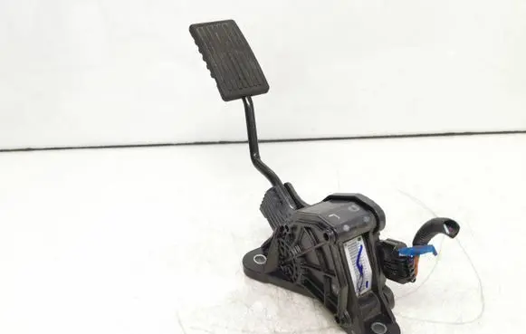 Honda CR-V Accelerator throttle pedal 31310l05 J3000007910 Jm14a