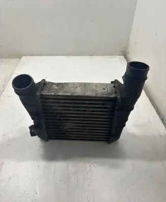 Audi A4 S4 B7 8E 8H Intercooler radiator 8E0145805AA 13229440 0281002401