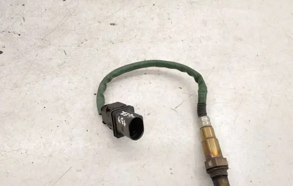 Mercedes-Benz A W176 Lambda probe sensor A0035426918 0035426918