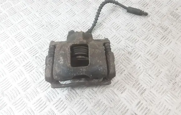 Chrysler Town & Country V Front brake caliper