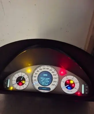 Mercedes-Benz CLK A209 C209 Speedometer (instrument cluster) A2095405447 004262
