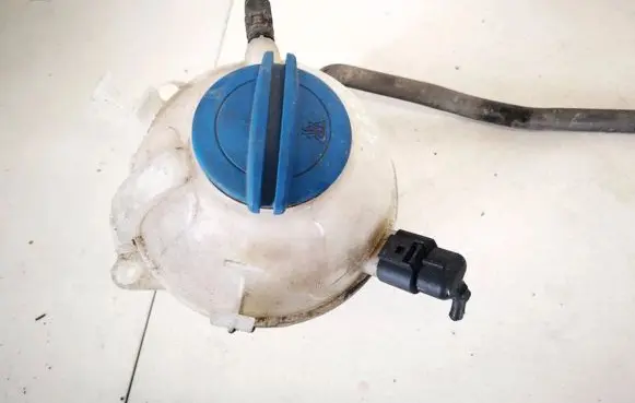 Audi A3 S3 8P Coolant expansion tank/reservoir 1k0121407a