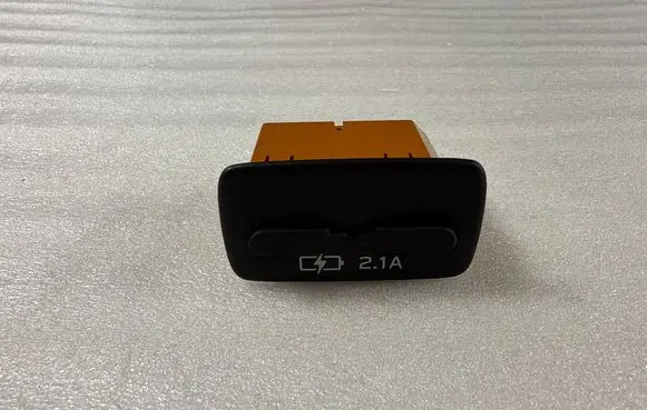 Subaru Ascent USB socket connector 86257XC520