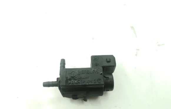 BMW 7 E65 E66 Vacuum valve 1742712