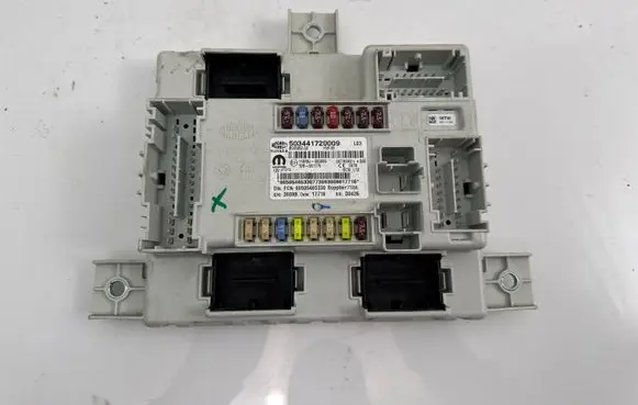 Alfa Romeo Giulia Fuse box set 10R051775