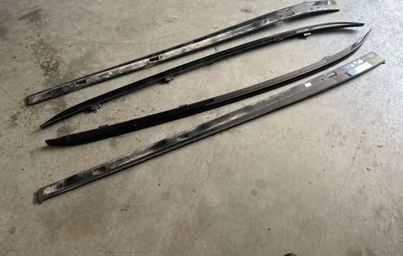 Hyundai Tucson IV NX4 Roof bar rail 87270N7010
