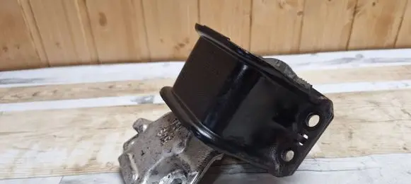 Citroen C4 I Engine mount bracket 9636845880 9636583980 9636270080