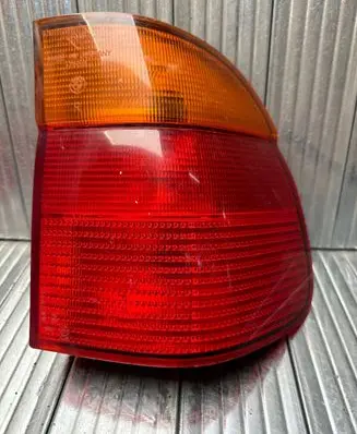 BMW 5 E39 Rear/tail lights 8371324